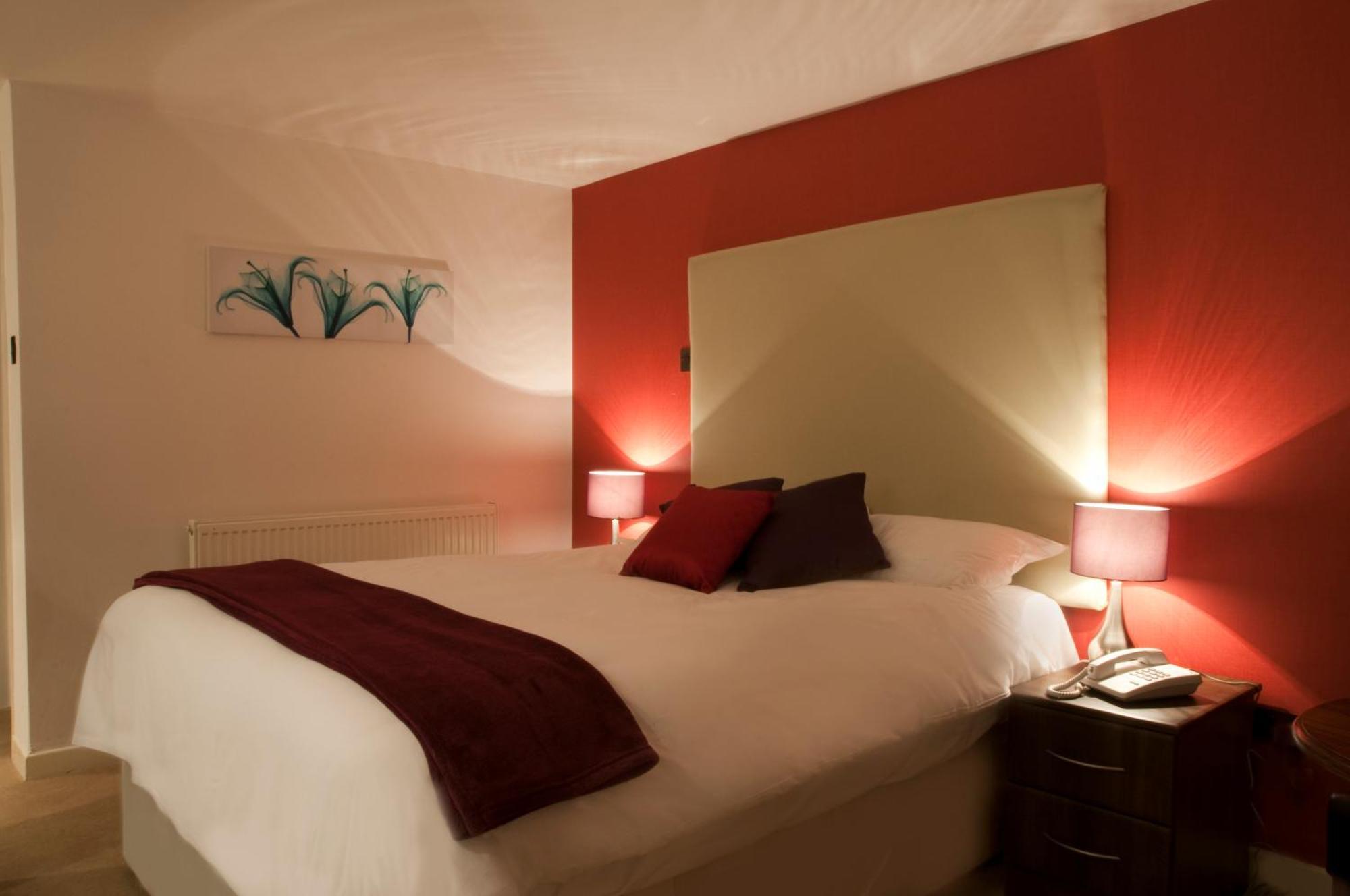 Haveli Hotel Hensol Eksteriør billede